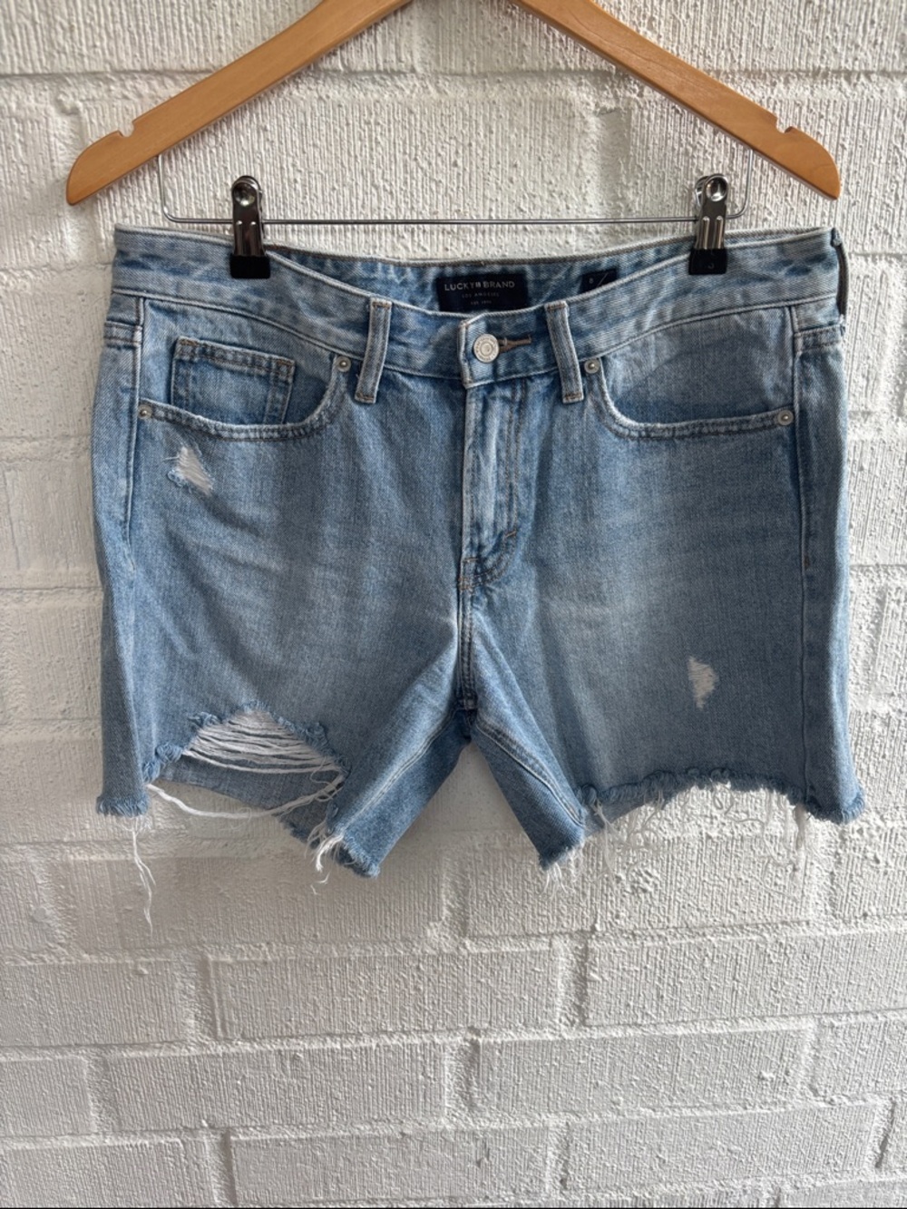 Lucky Brand Boyfriend Short Washed Light Blue Distressed Jean Shorts sz 8/29
